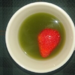 バレンタインに苺入り緑茶